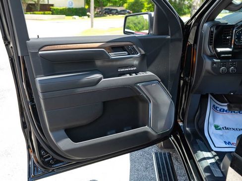 New 2026 Chevrolet Silverado 1500 High Country AWD/4WD image 11