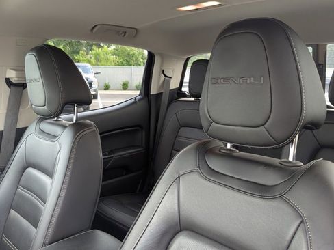 Used 2020 GMC Canyon Denali image 13