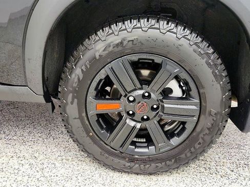 Used 2025 Nissan Rogue SV image 9