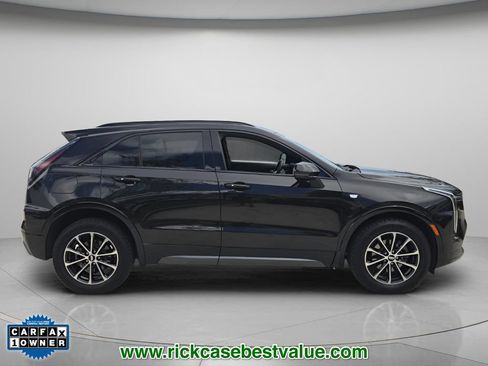 Used 2024 Cadillac XT4 Sport w/ Technology Package FWD image 4