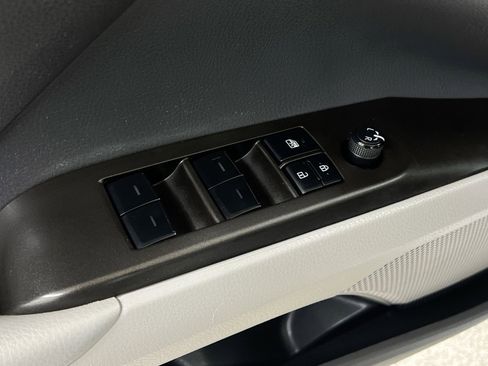 Used 2023 Toyota Camry LE image 18