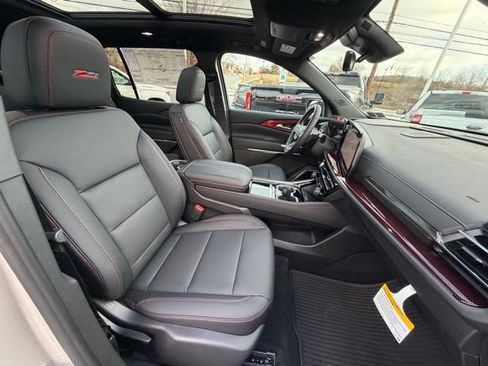 New 2026 Chevrolet Traverse Z71 w/ Enhanced Driving Package image 42