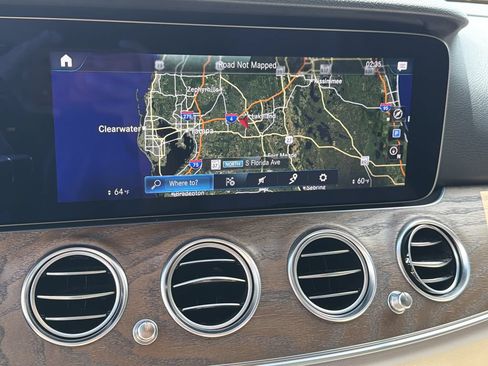 Used 2022 Mercedes-Benz E 350 Sedan image 22