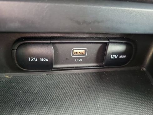Used 2024 Kia Soul LX w/ Option Group 015 FWD image 24