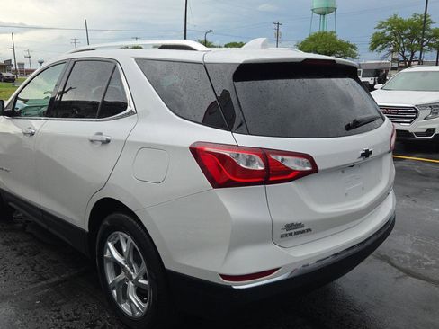 Used 2020 Chevrolet Equinox Premier FWD image 4