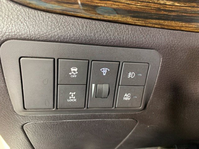Used 2010 Hyundai Santa Fe Limited AWD/4WD image 20