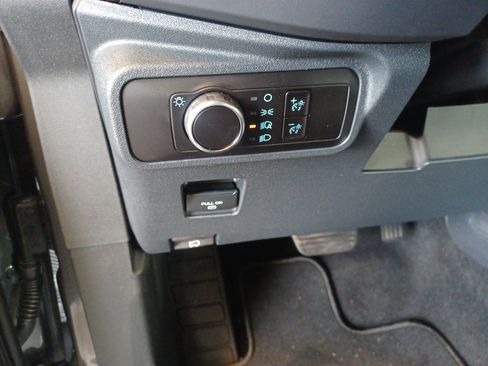 New 2025 Ford Bronco 4-Door image 19