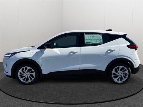 New 2027 Chevrolet Bolt LT w/ Comfort Package image 2