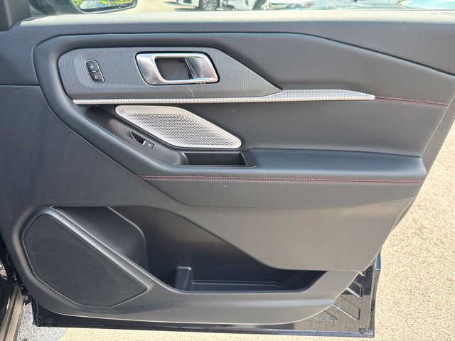 Used 2025 Ford Explorer ST AWD/4WD image 16