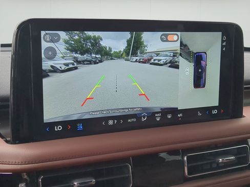 New 2026 Lincoln Aviator Reserve w/ Luxury Package RWD image 16