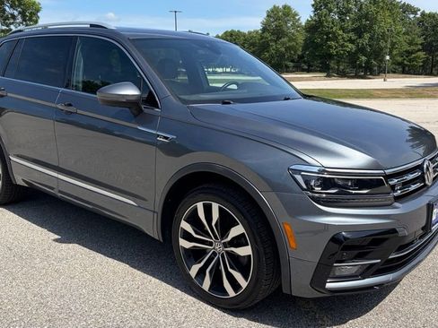Used 2020 Volkswagen Tiguan SEL Premium R-Line AWD/4WD image 7