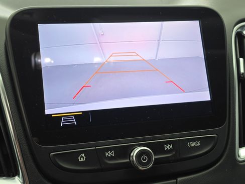 Used 2020 Chevrolet Malibu Premier image 22