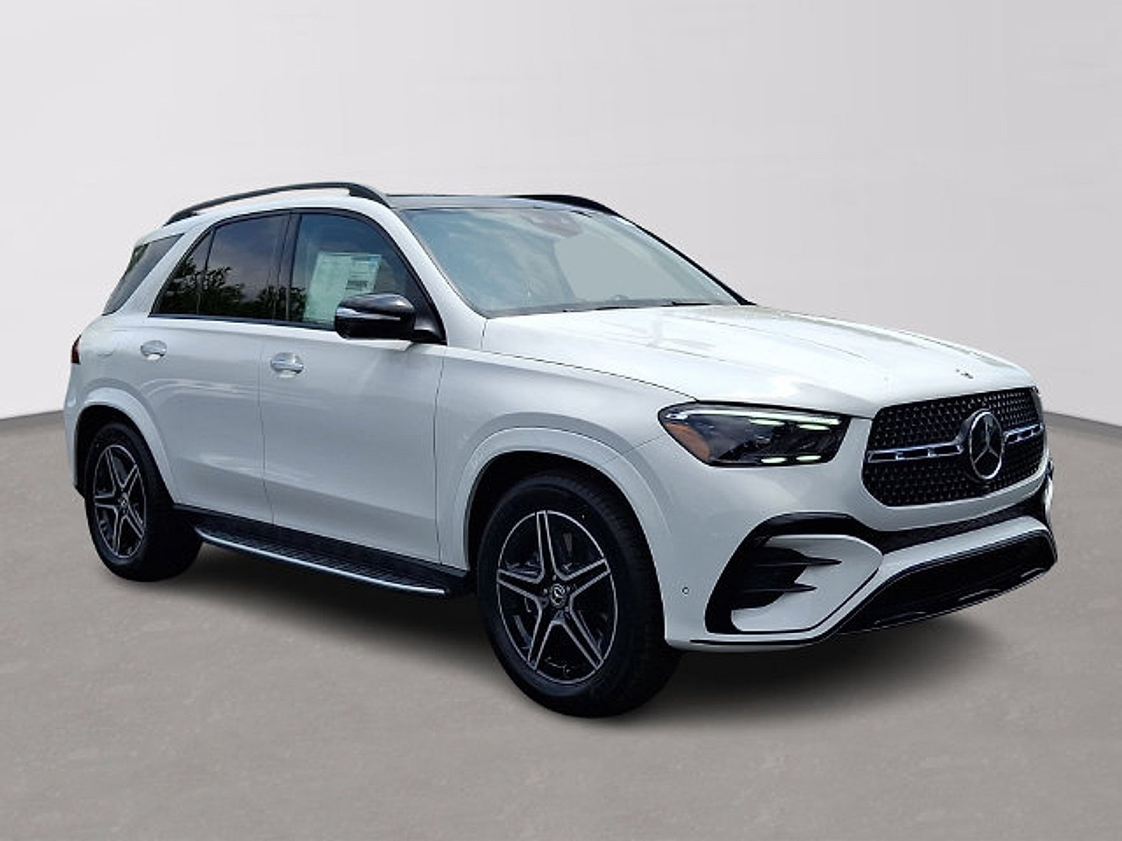 Used 2026 Mercedes-Benz GLE 450 4MATIC image 3