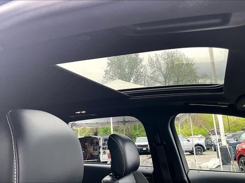 Used 2019 Ford Edge ST w/ Convenience Package image 20