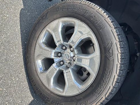 Used 2021 RAM 1500 Big Horn AWD/4WD image 13