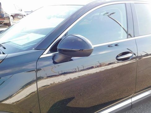 Used 2023 Buick Envision Preferred image 11