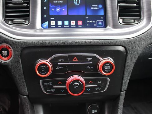 Used 2018 Dodge Charger SXT w/ Blacktop Package image 20