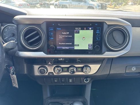 Used 2017 Toyota Tacoma SR5 w/ Tow Package image 25