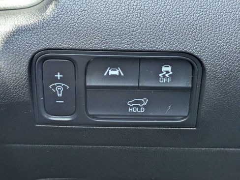 Certified 2023 Kia Sorento SX AWD/4WD image 32