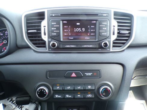 Used 2017 Kia Sportage LX FWD image 27
