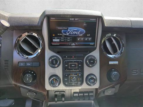 Used 2014 Ford F250 Lariat w/ Lariat Ultimate Package AWD/4WD image 19