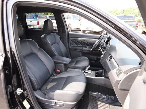 Used 2022 Mitsubishi Outlander SEL AWD/4WD image 28