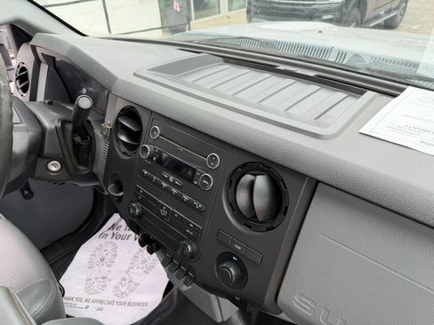Used 2011 Ford F550 2WD Crew Cab Super Duty image 16