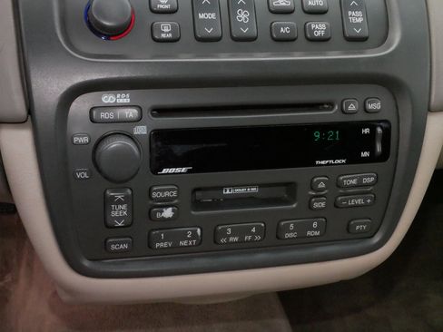 Used 2003 Cadillac De Ville DHS w/ Safety & Security Package image 23