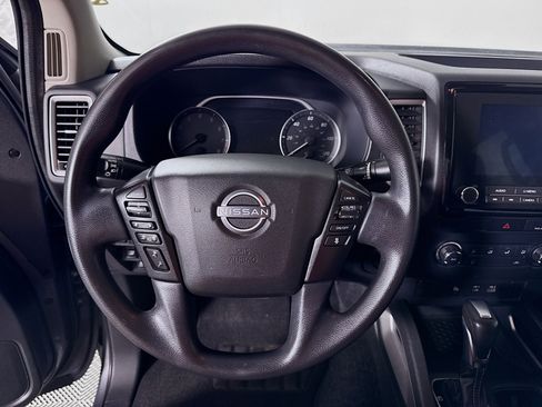 Used 2023 Nissan Frontier SV w/ Technology Package AWD/4WD image 12