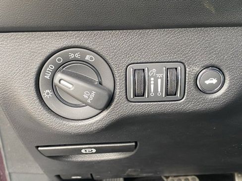 Used 2022 Dodge Challenger R/T Scat Pack w/ Shaker Package image 14