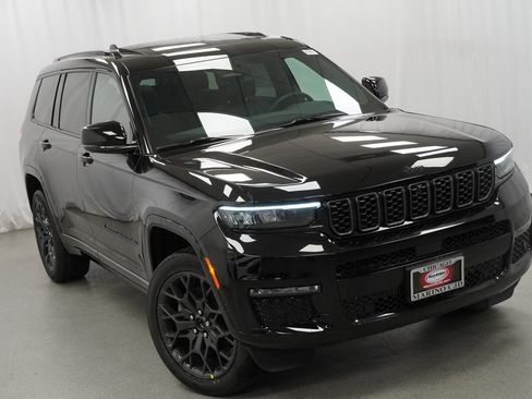 New 2025 Jeep Grand Cherokee L Summit image 8