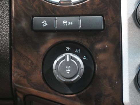 Used 2016 Ford F250 Platinum w/ FX4 Off-Road Package image 26