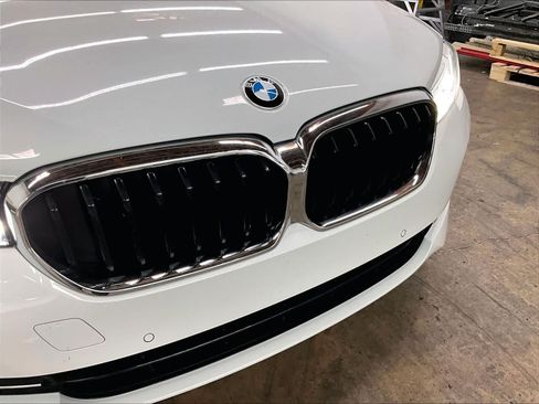 Used 2023 BMW 530i w/ Convenience Package RWD image 32