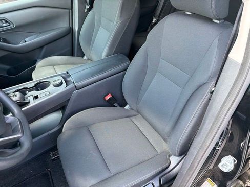 Used 2025 Nissan Rogue S AWD/4WD image 13