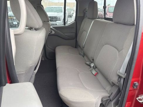Used 2016 Nissan Frontier SV AWD/4WD image 23