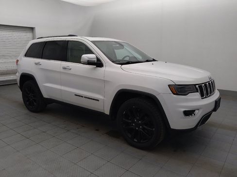 Used 2017 Jeep Grand Cherokee Limited w/ Luxury Group II AWD/4WD image 11