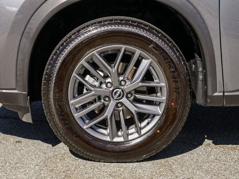 Used 2024 Nissan Rogue S AWD/4WD image 12