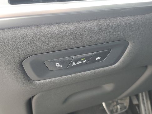 New 2026 BMW X5 xDrive40i w/ M Sport Package AWD/4WD image 11