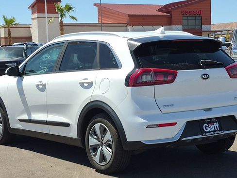 Used 2019 Kia Niro EX FWD image 5