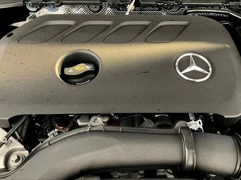 New 2026 Mercedes-Benz GLB 250 4MATIC image 15