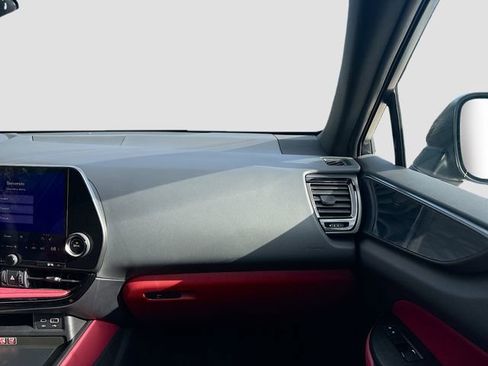 Used 2025 Lexus NX 250 FWD w/ Towing Package (2000 Lbs) image 18