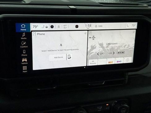 New 2025 Jeep Gladiator Willys image 24