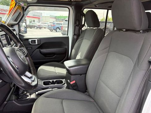 Used 2020 Jeep Gladiator Sport w/ Quick Order Package 24S AWD/4WD image 23