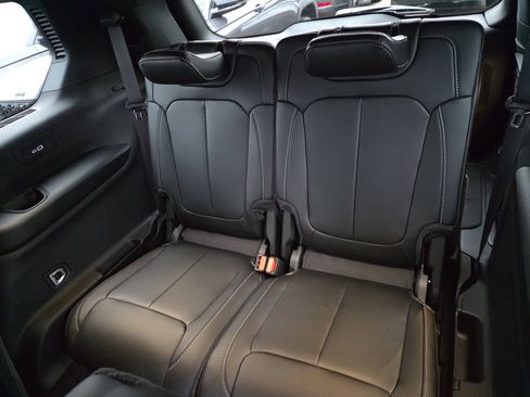 New 2025 Jeep Grand Cherokee L Limited w/ Trailer Tow Package image 7