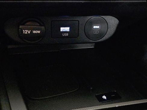 Certified 2025 Hyundai Elantra Sport image 28