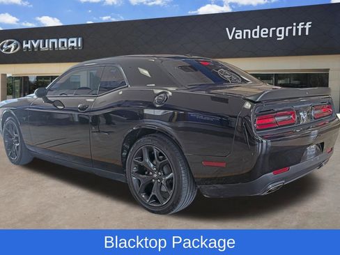 Used 2020 Dodge Challenger SXT w/ Blacktop Package RWD image 2