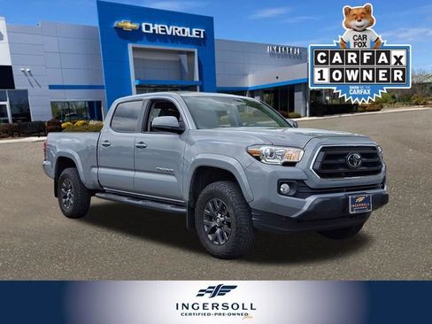 Used 2021 Toyota Tacoma SR5 AWD/4WD image 1