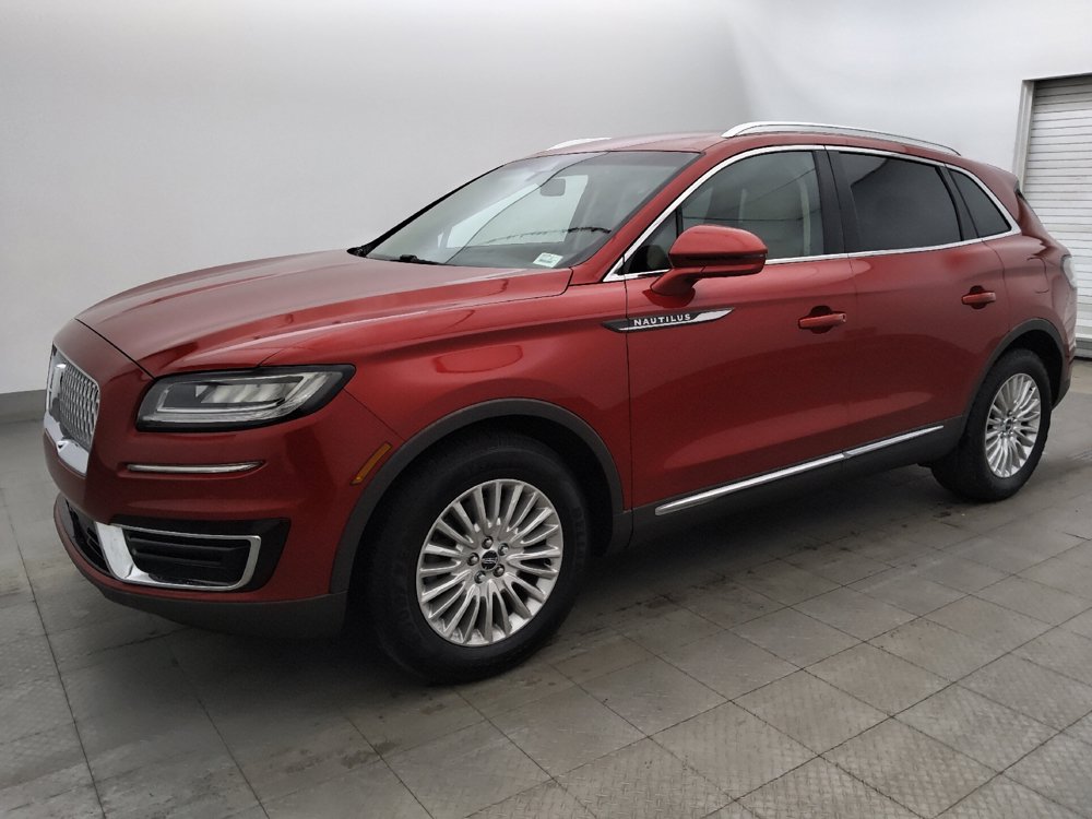 Used 2020 Lincoln Nautilus FWD image 2