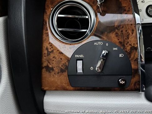 Used 2010 Rolls-Royce Ghost RWD image 30