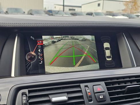 Used 2015 BMW 550i xDrive Sedan image 33